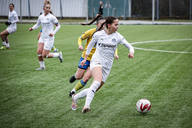 2d3e0744-c62f-4759-814b-4f94a958cb3d