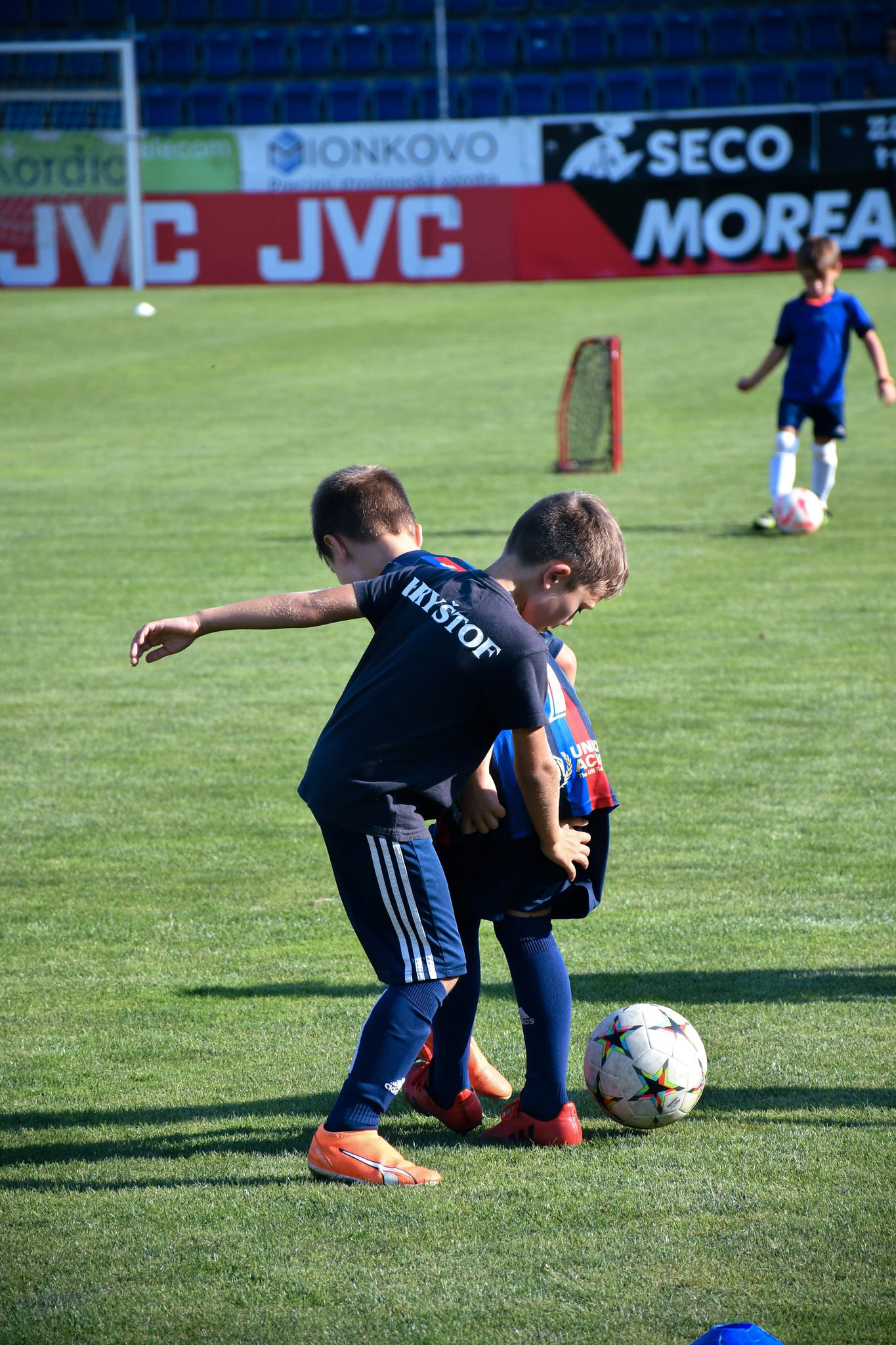 375923228_814045090721886_2912149474530729949_n