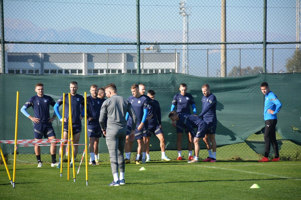 58c6346b-08e5-4626-8d94-1a6396d4f1c0