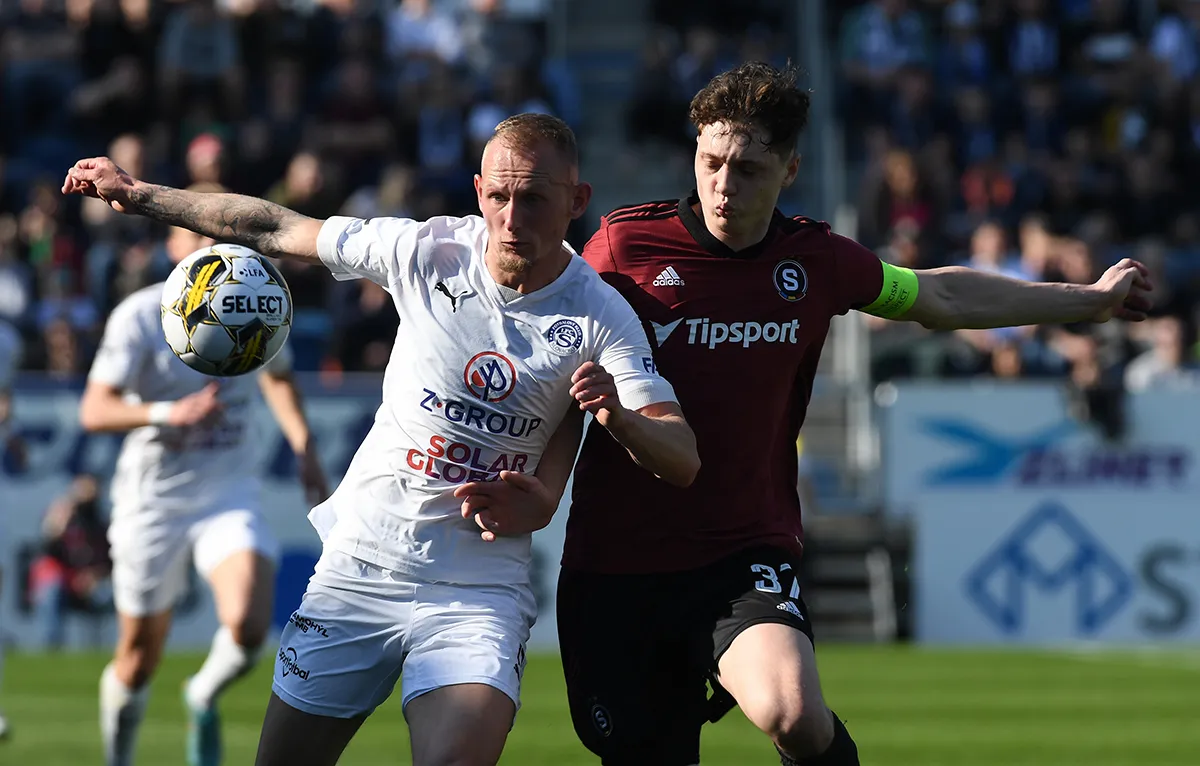 Dorostenci porazili Zlín. U16 skórovala v Budějovicích.