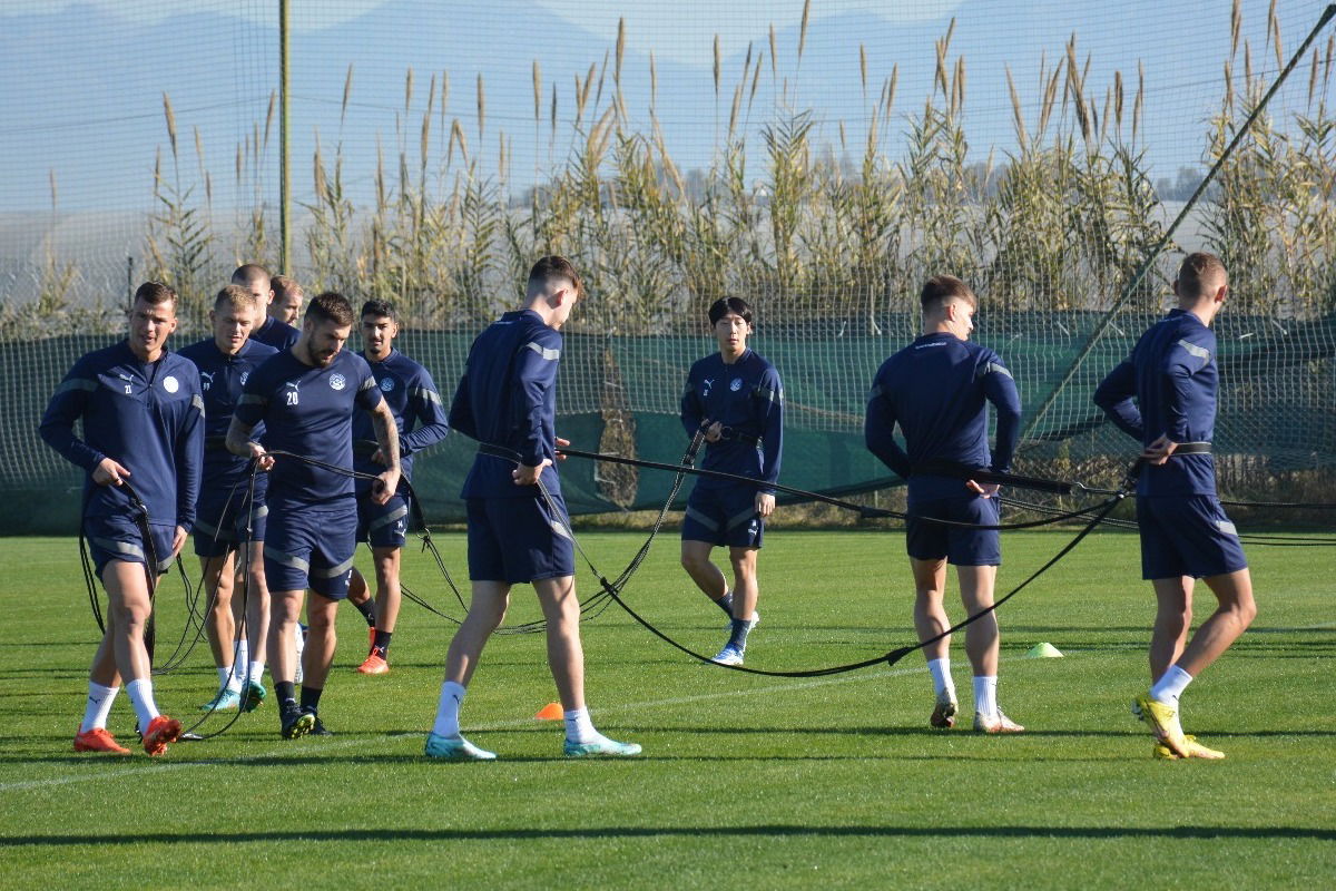 1c582acf-a0c8-4ccc-98c8-4c3f6400f2d9