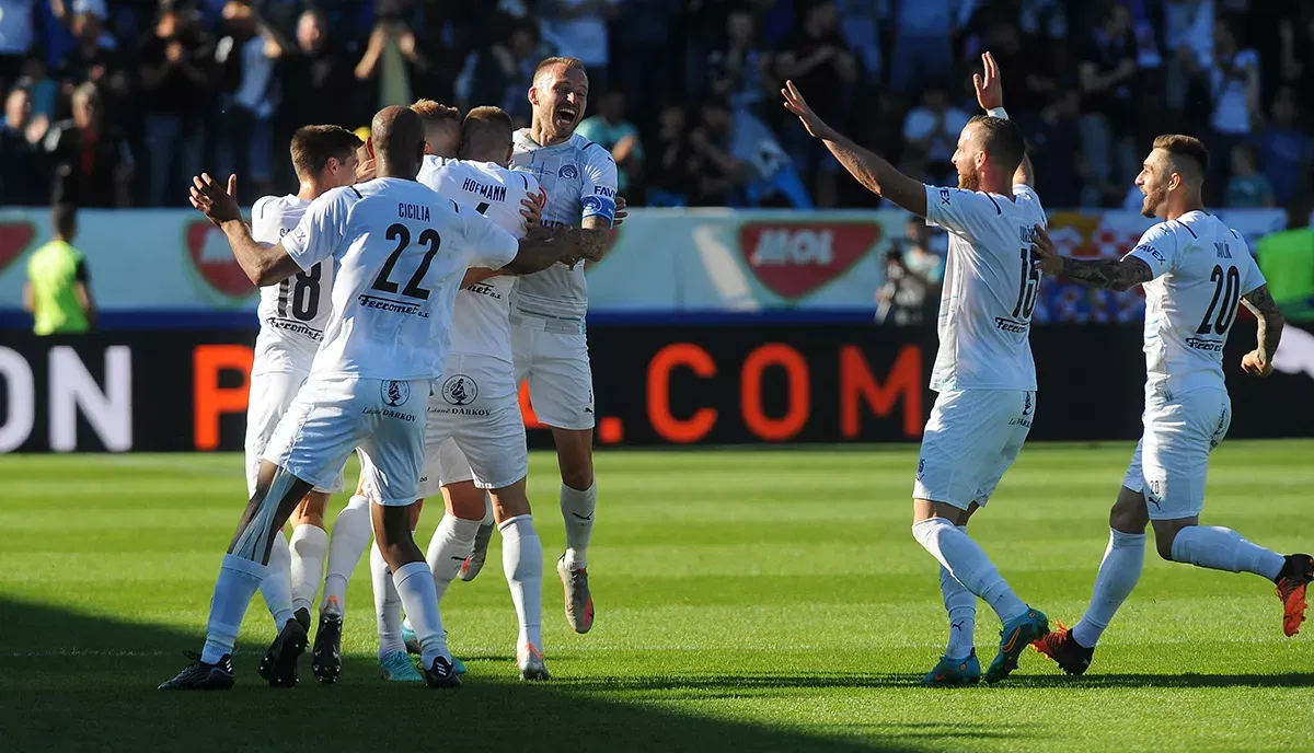 98z2vmnn64734cr-313230302e2e38302e31