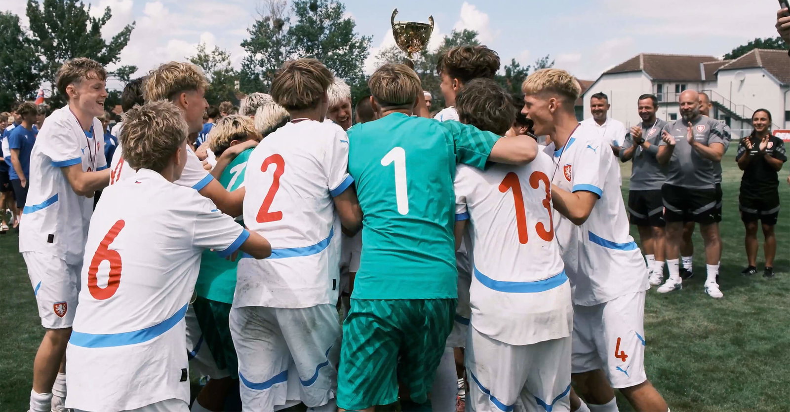 cesko-u16-harasta