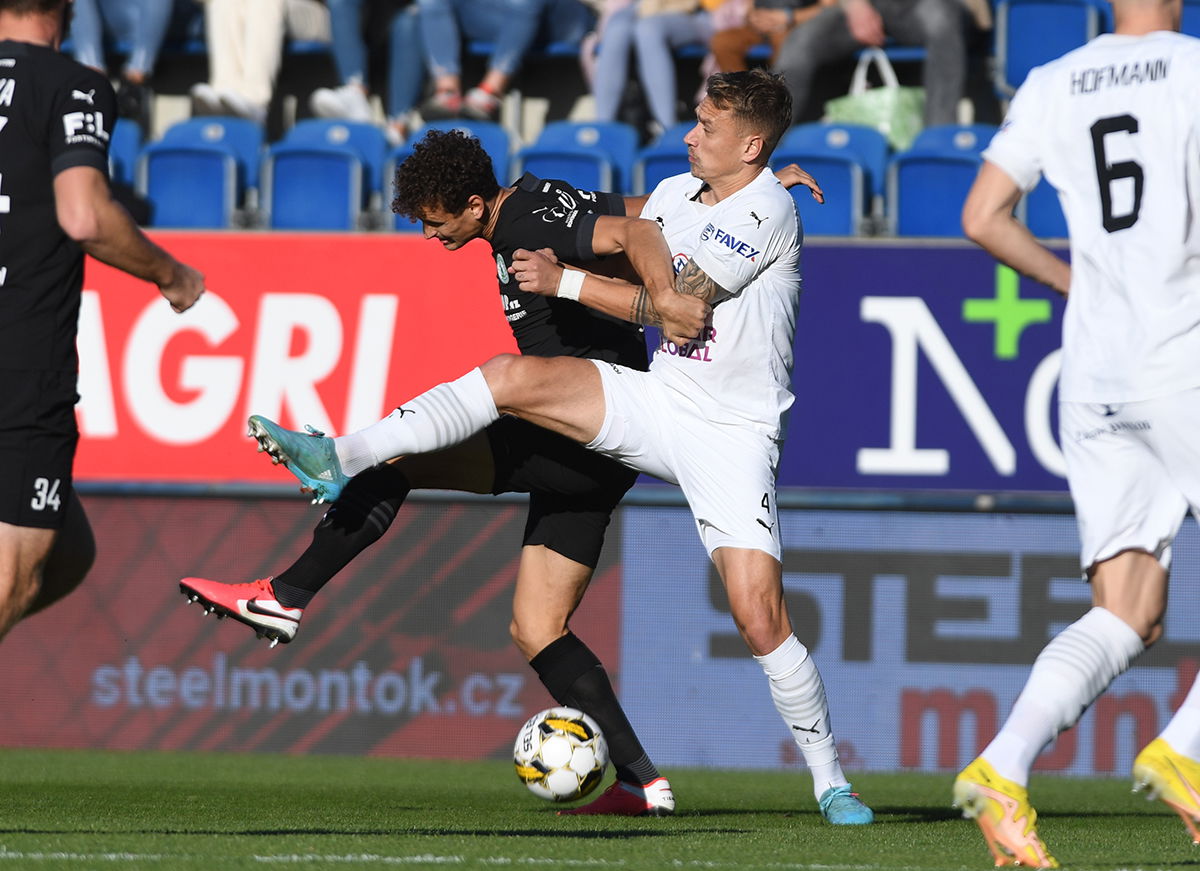 936E5626-79F8-47EF-BEE0-52CD8A127890