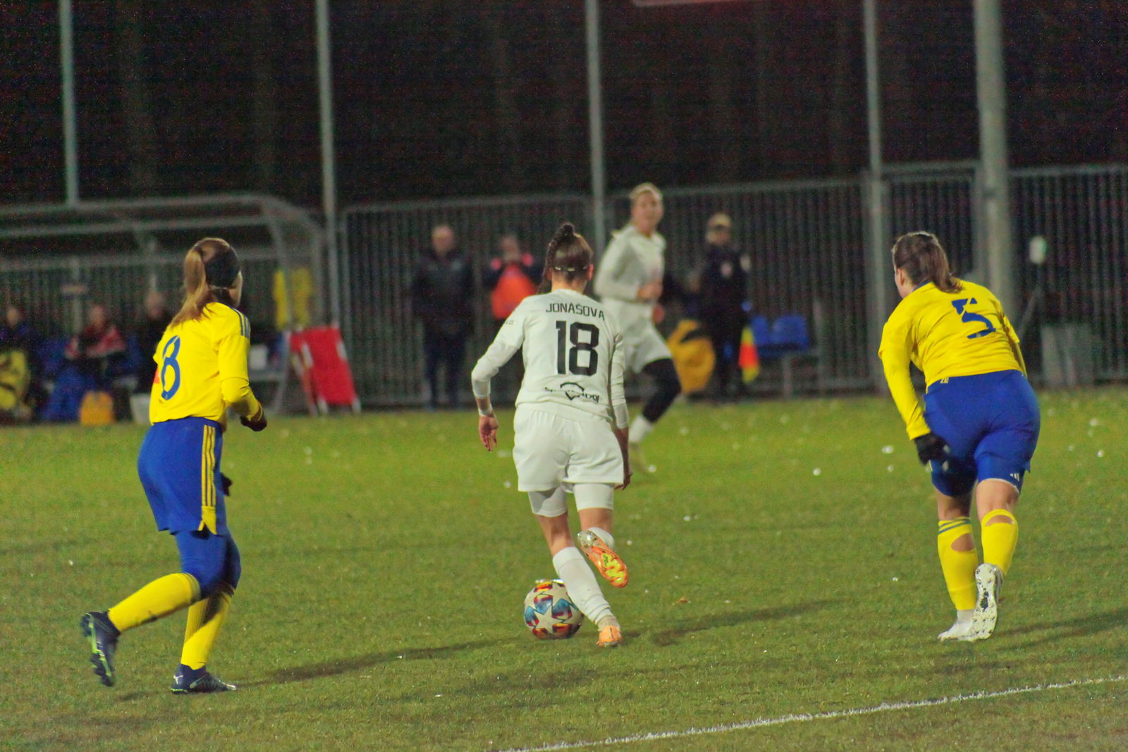 IMG_8486_20231124_zlnslo_2000