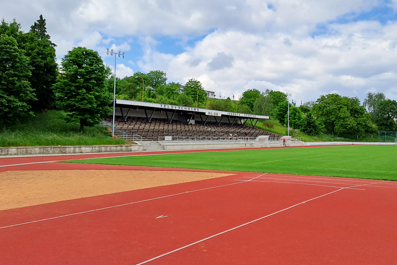 hluk-stadion2