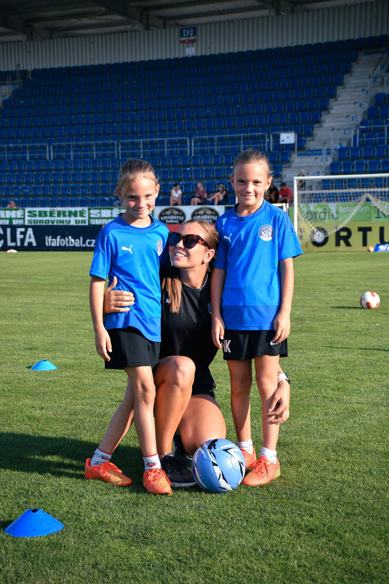 376245061_814045697388492_1045356762751959869_n