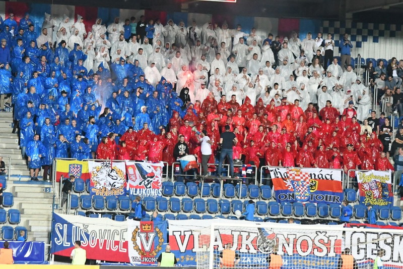 vlajkonosi-vlajka