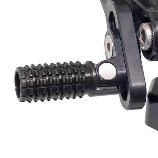 RFH05R_detail_toe_peg_right