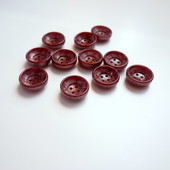 Knoflík hnědý mramorovaný