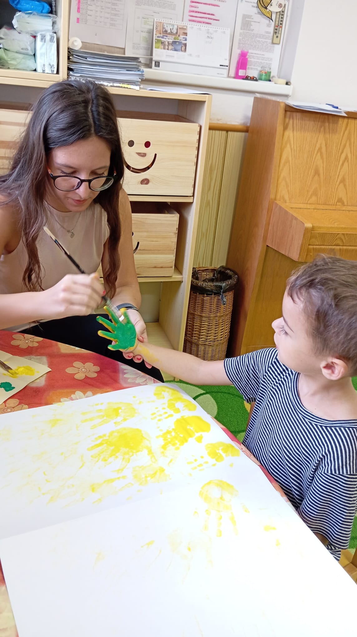 afa4baf9-2088-44c1-886f-1c7f57f120dc