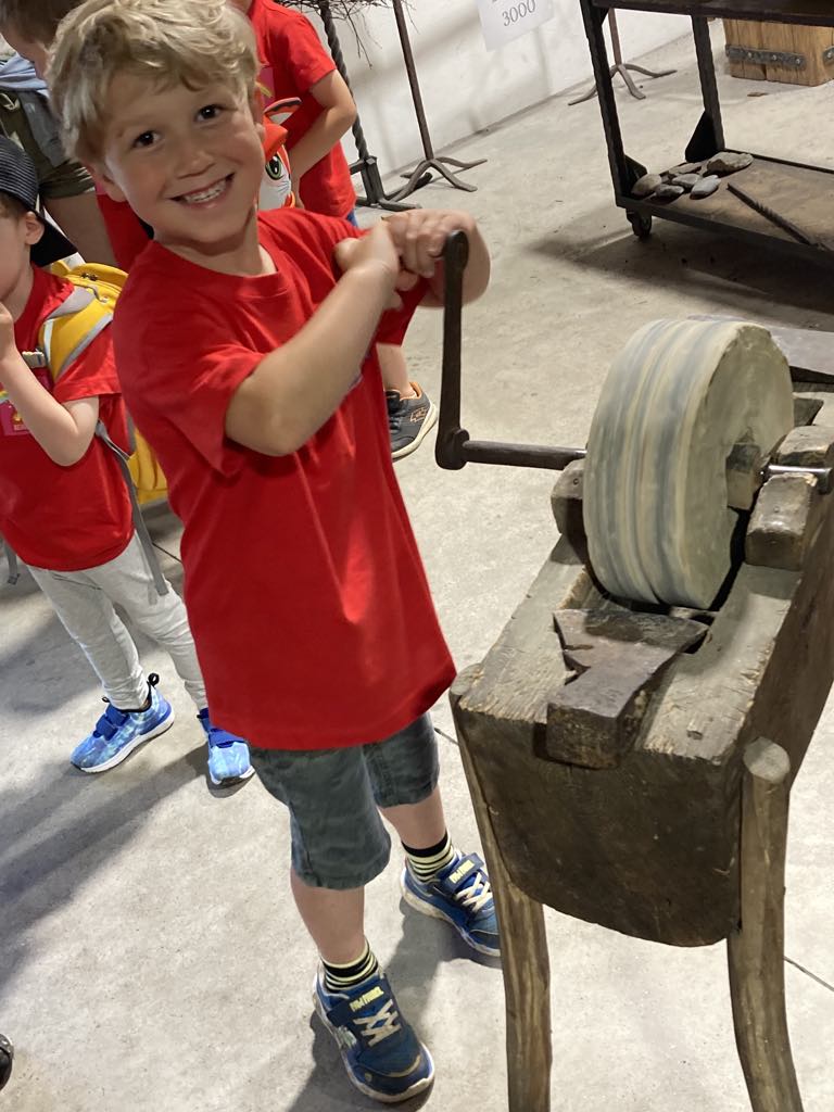 4a7b33a6-55d0-4ebc-8849-b586ed04b1df