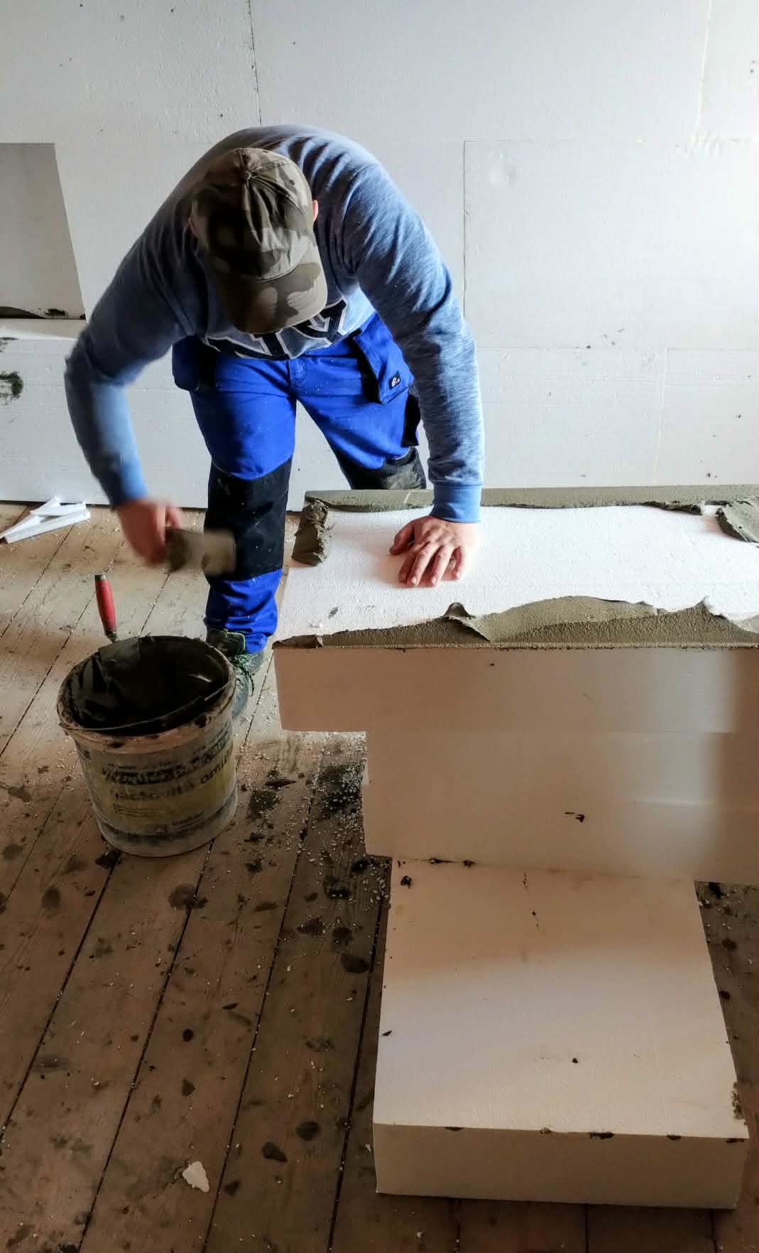 847f23e2-3aca-42d2-8a64-cfa4a6958789