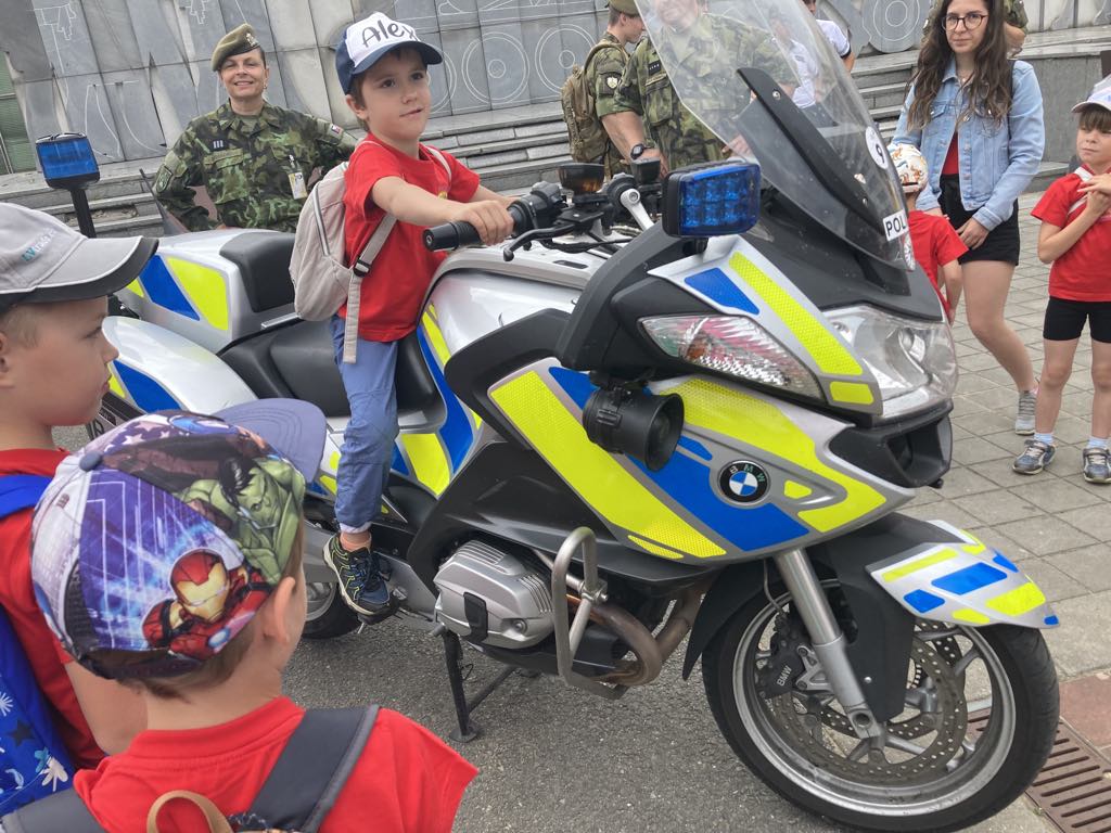 d4b52eee-cd9f-4914-8abd-82ea28adb109