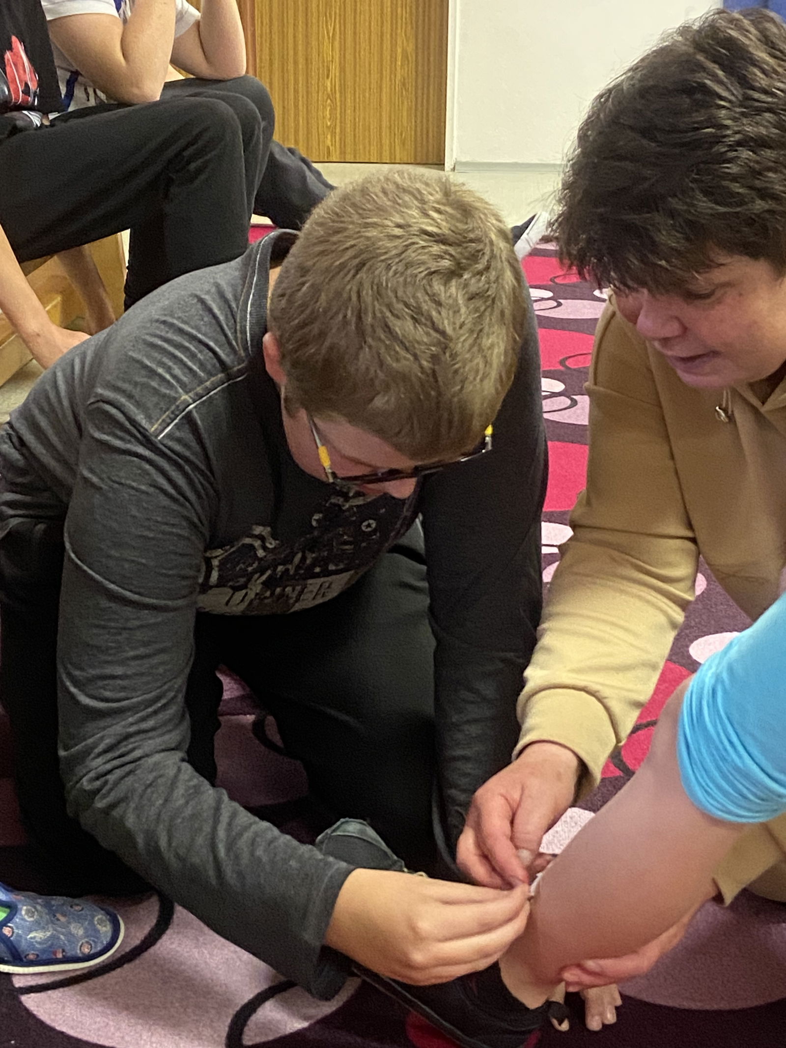 DFED25E6-C544-4757-A76E-95CA8DA71673