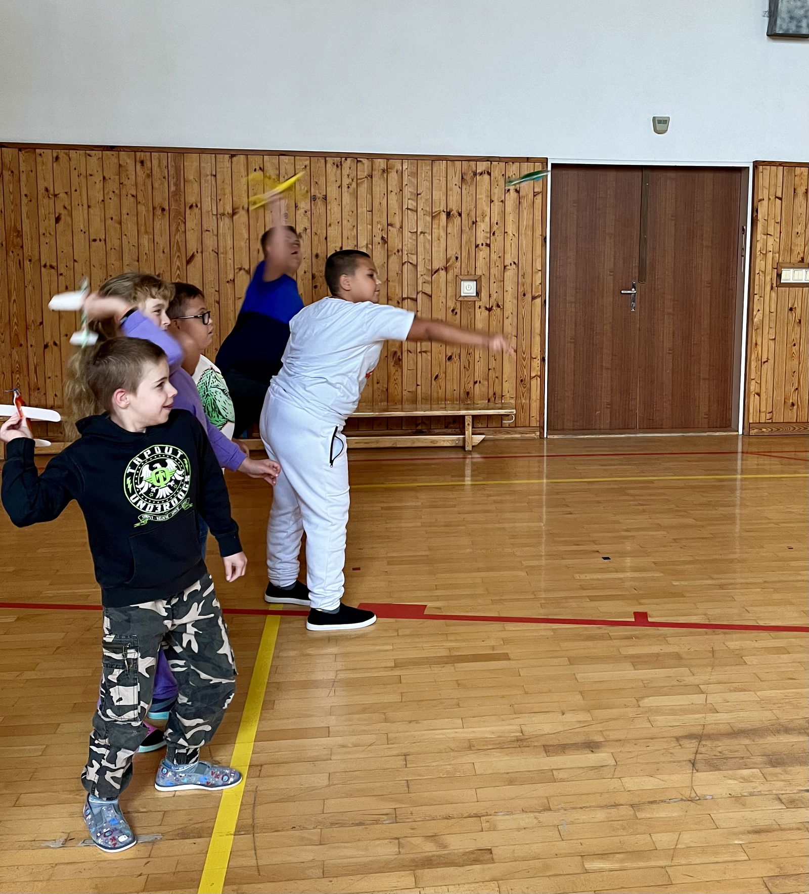 3DE30CF9-C871-47A6-B1F5-E4FAC9C333D1