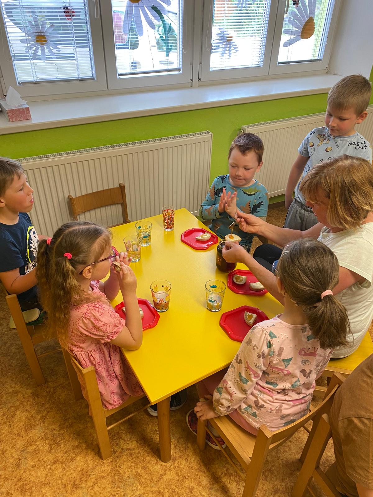 c94a4359-3790-4c71-ada4-7bec495ba0c3