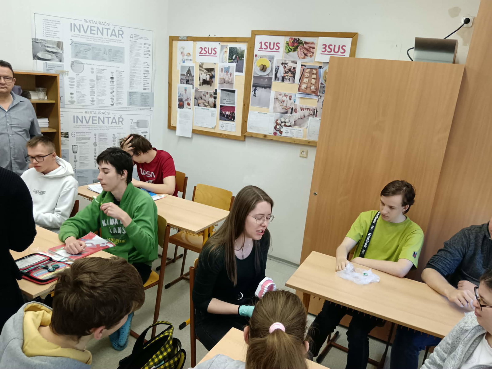 ddfd61db-9628-44a7-bb89-974b1e824ecc