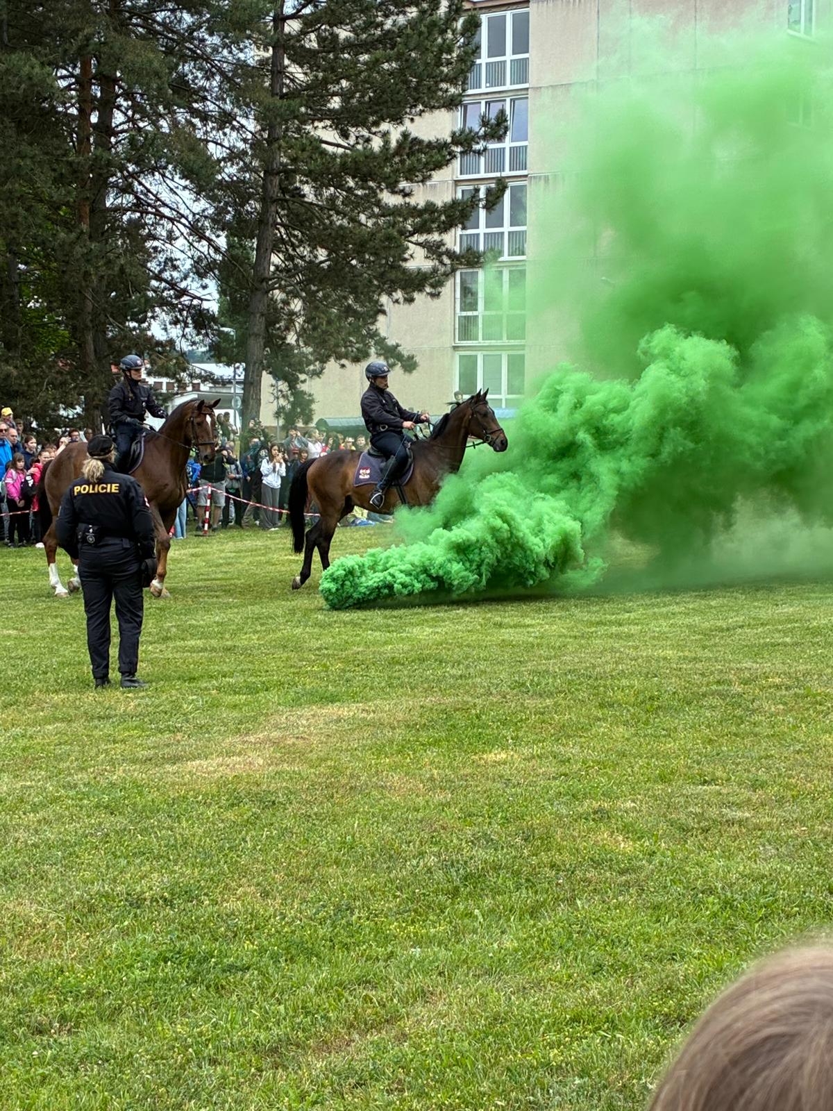 02f1dcb7-0171-407d-a974-dab76168796f