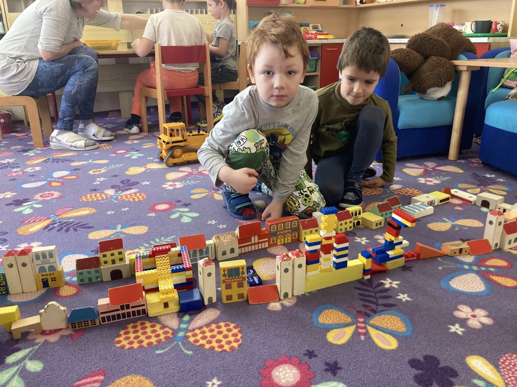 1f264141-6f8b-4440-a016-493872dcfdb9