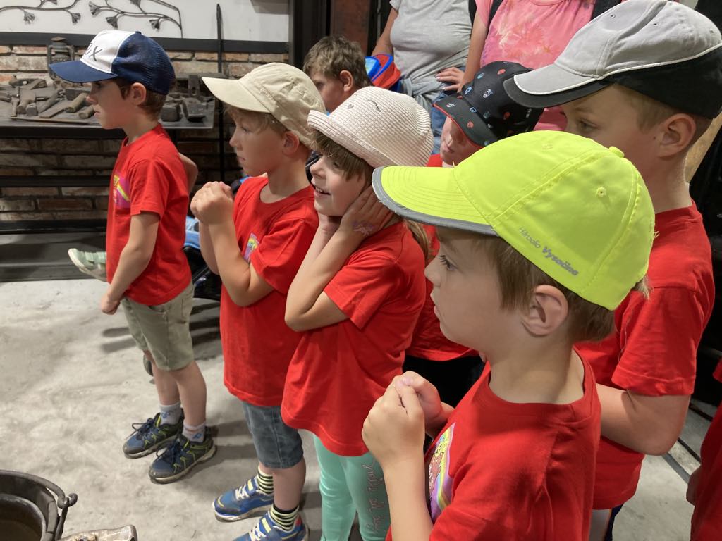 b7ab5eb9-5c59-4315-9762-7027c919540e