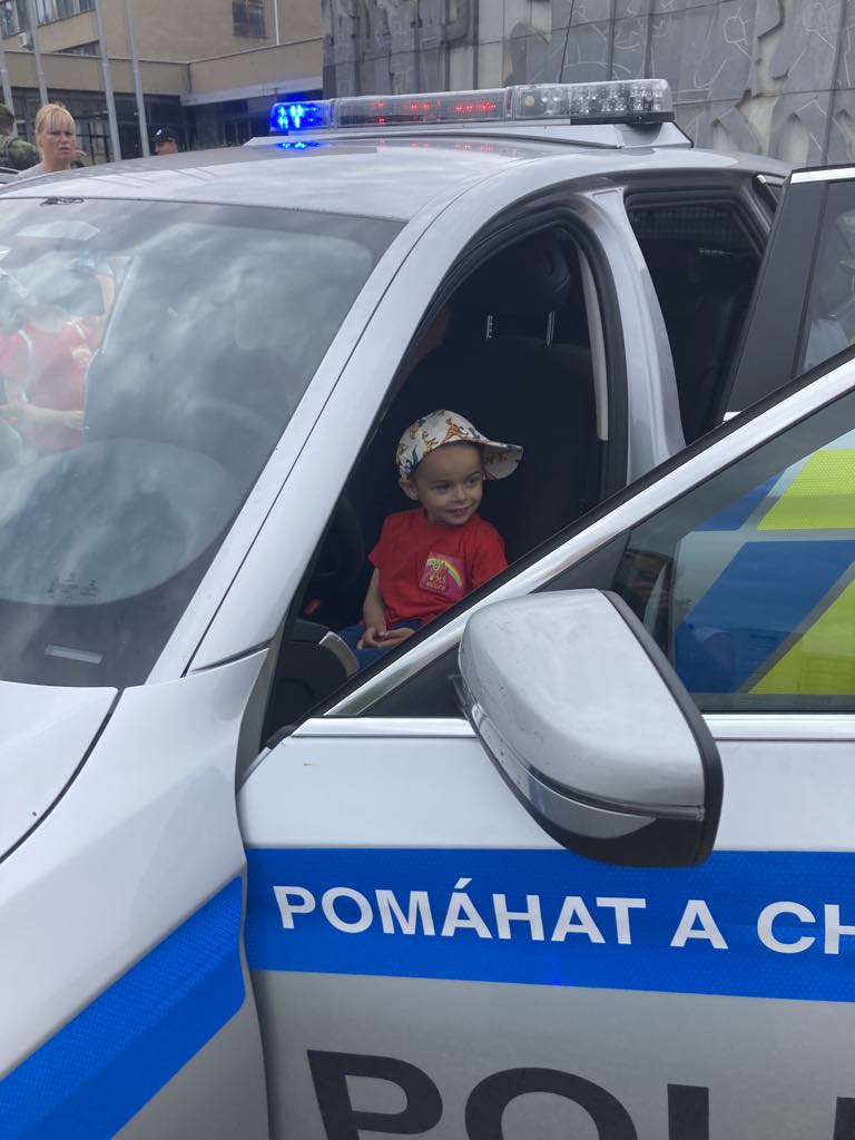 32b630af-3a57-4ad3-9489-f4d901bafcce