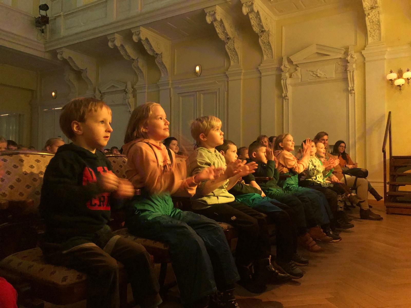 fc2074b3-deea-4605-ae12-bcda846fee2a