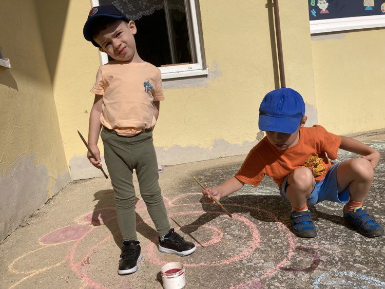 received_322841823423156