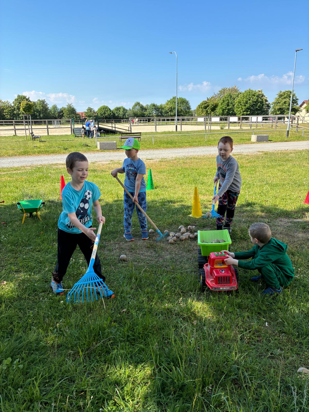 e14a3978-83a3-4dc0-91a5-f9705e4f0fd3