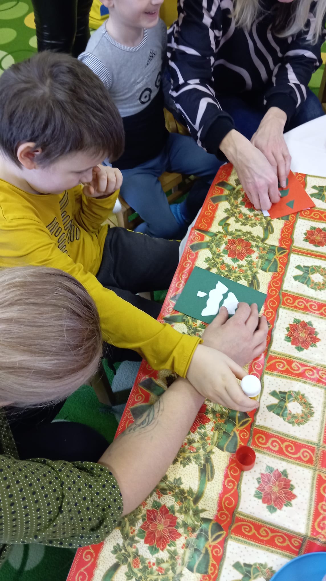 de765c29-a349-4996-ac89-f82ecec73c54