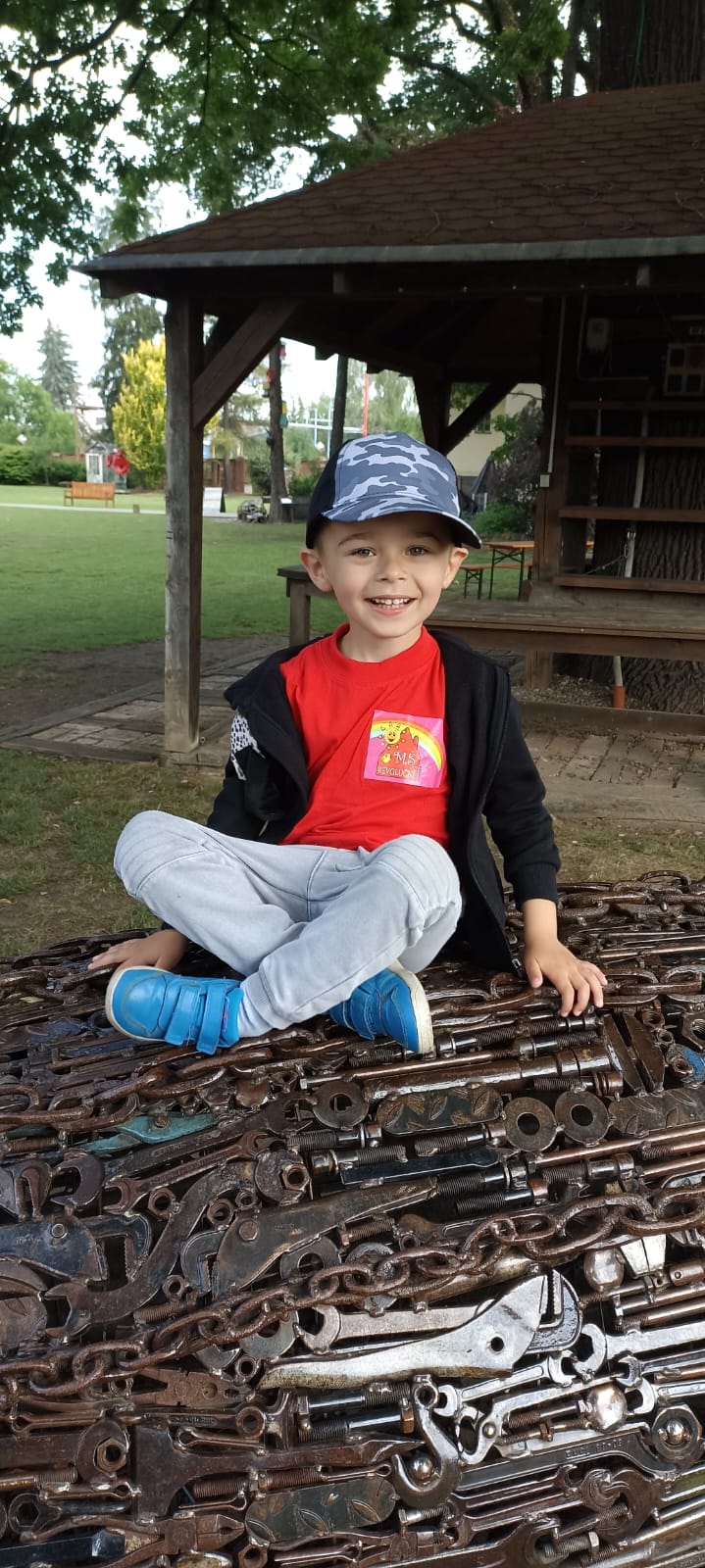 15d14965-13ec-4265-b1a8-299787ba07f8