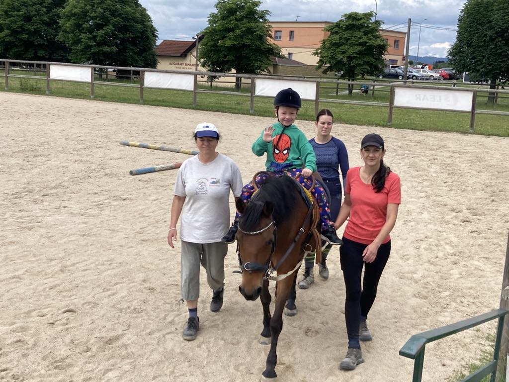 c0ce6b89-9036-477e-b0fd-eb53a6c6dd3f