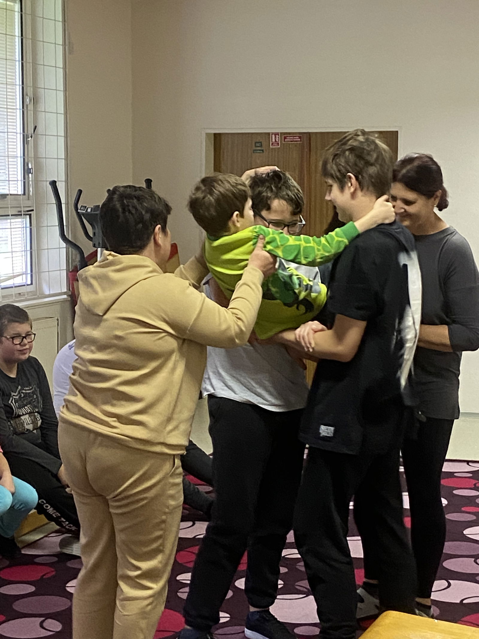 763C8E81-83EF-431C-9BB4-09B8448F7600