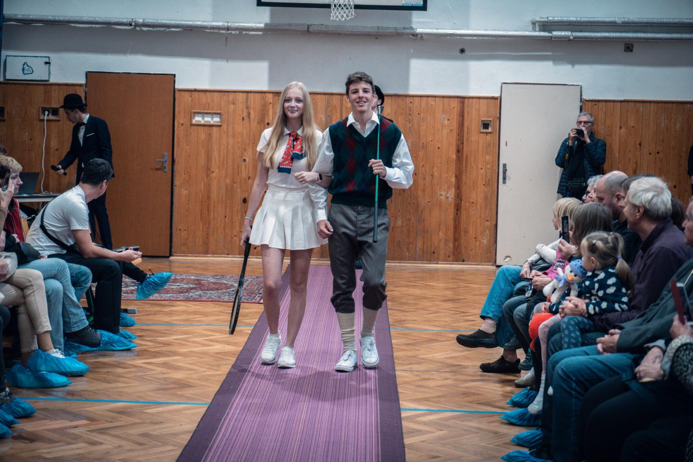 37a_modni_prehlidka