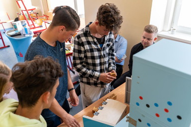 10__4_autosalon_cs_unikovka