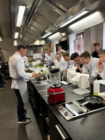 8A116927-7385-4A74-82C2-298D6B38ABB1_1_105_c