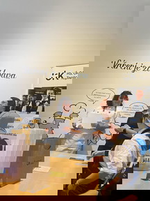 54abc1fa-a0fc-4583-825b-255399d4446e