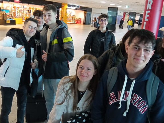 WhatsApp Image 2023-04-12 at 13.34.25