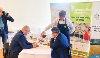 96AE3D62-4EA0-47A1-BF2F-6BC1A668D8A8_4_5005_c