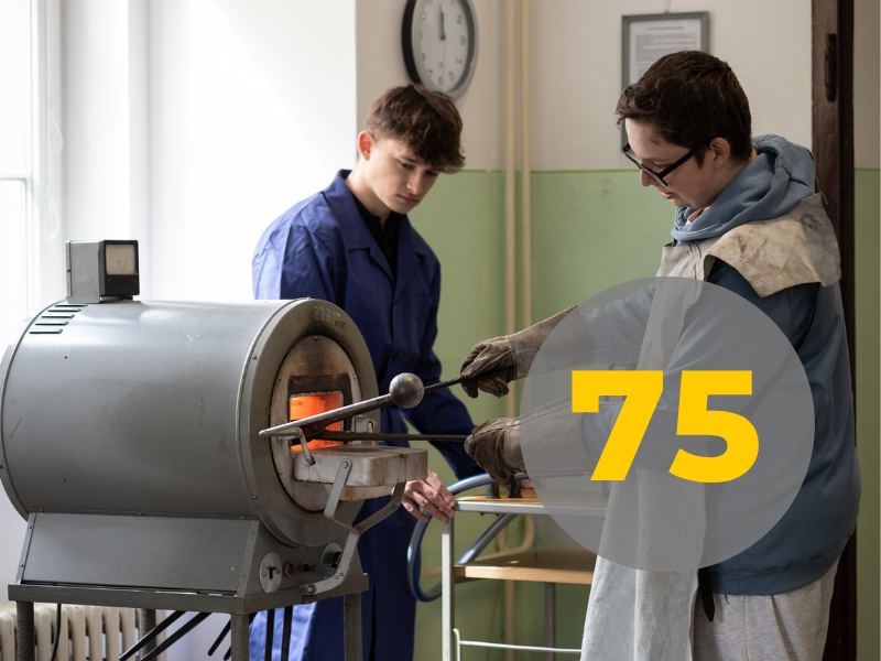 Slider 75 LET SPŠ (Web)