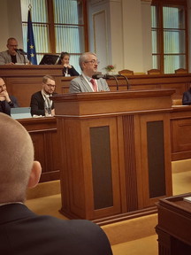 fbd58832-1f03-44d6-9407-11fc3cd8eacd