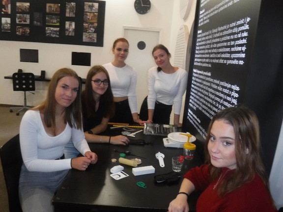 Neviditelná výstava