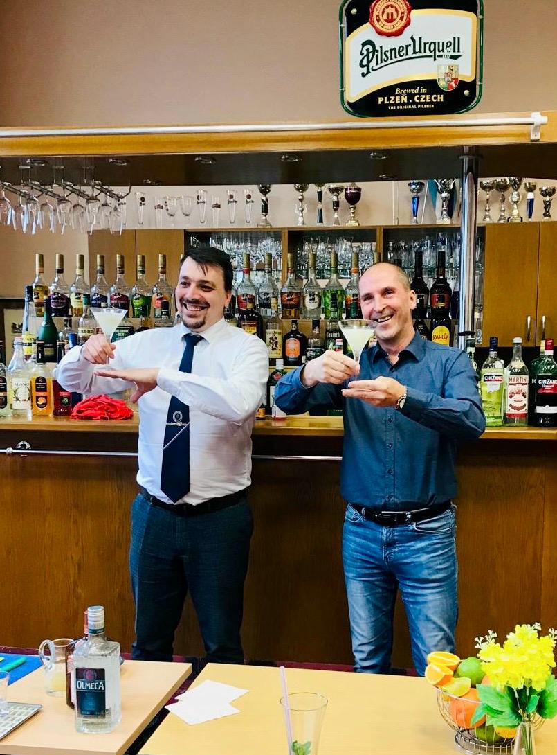 169453ca-83f7-42ca-8664-adfba11f3198