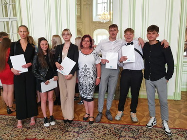 11__cf8ffbcb-5e3b-4ad8-95fd-91434f3dd14b