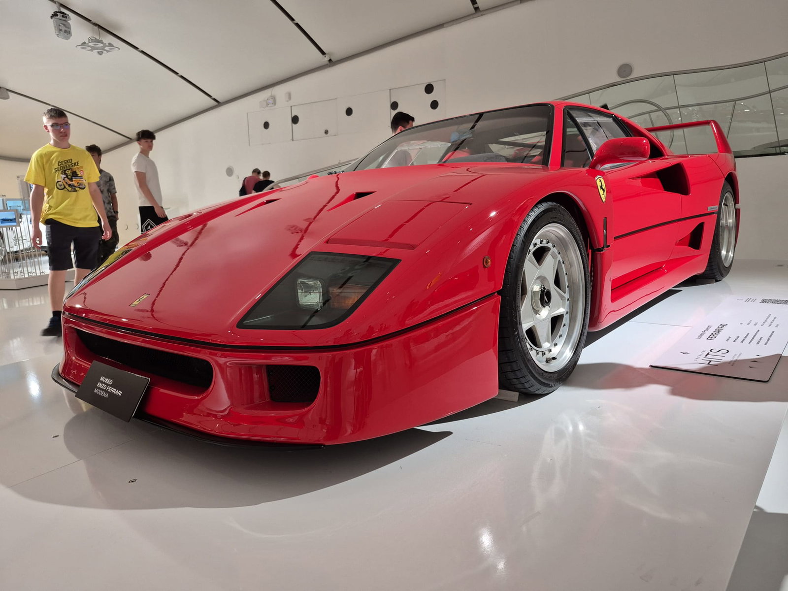 004e12f2-b722-4461-b85e-4d3d196f7c18