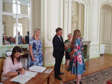 9__89daff93-a8fb-4832-a344-d69432173ced