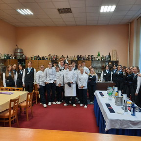 2e92e639-0989-4c53-a6c3-045cb3769d66