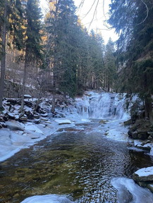 832bea2b-b15b-4a47-8f61-7adc9087eaf5