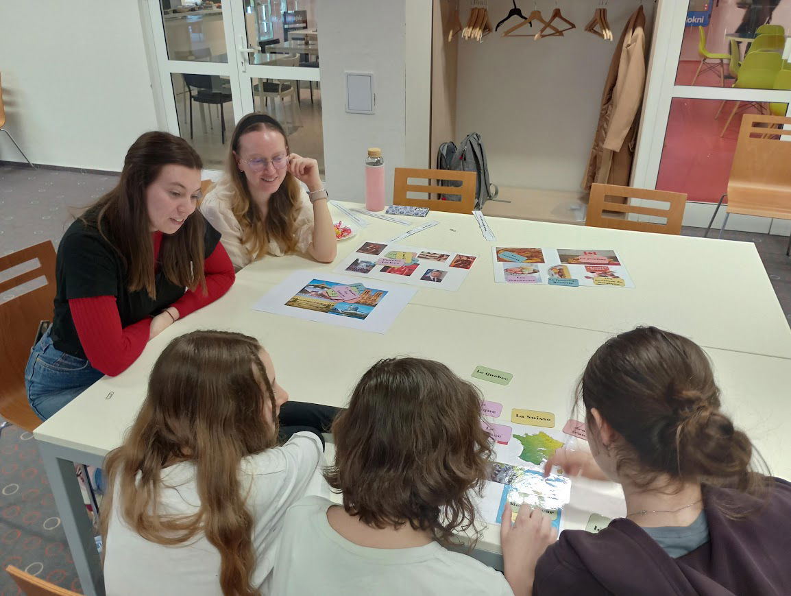 093d795a-7a9e-4f06-9f5c-44252f5e1fa3