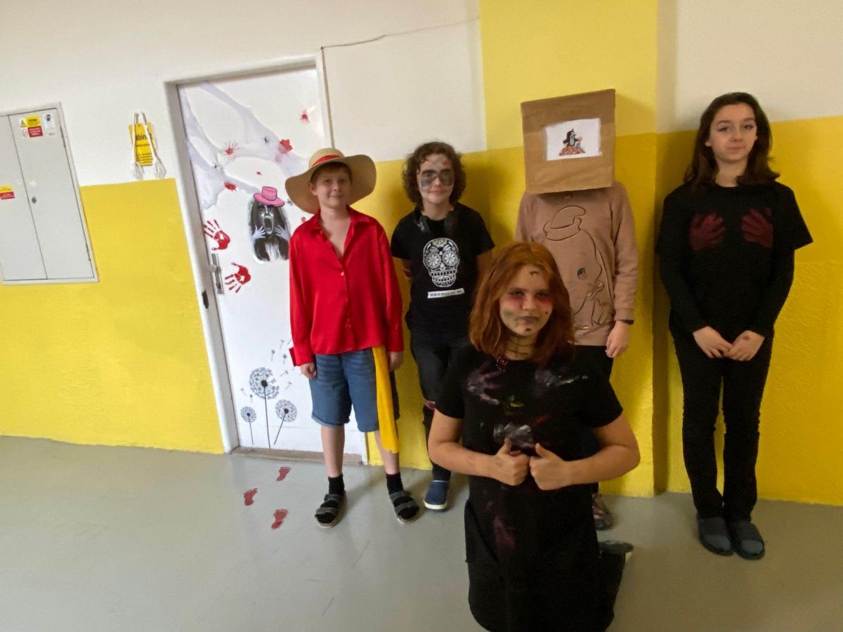 316710137_1355007358579925_7751006424894264790_n